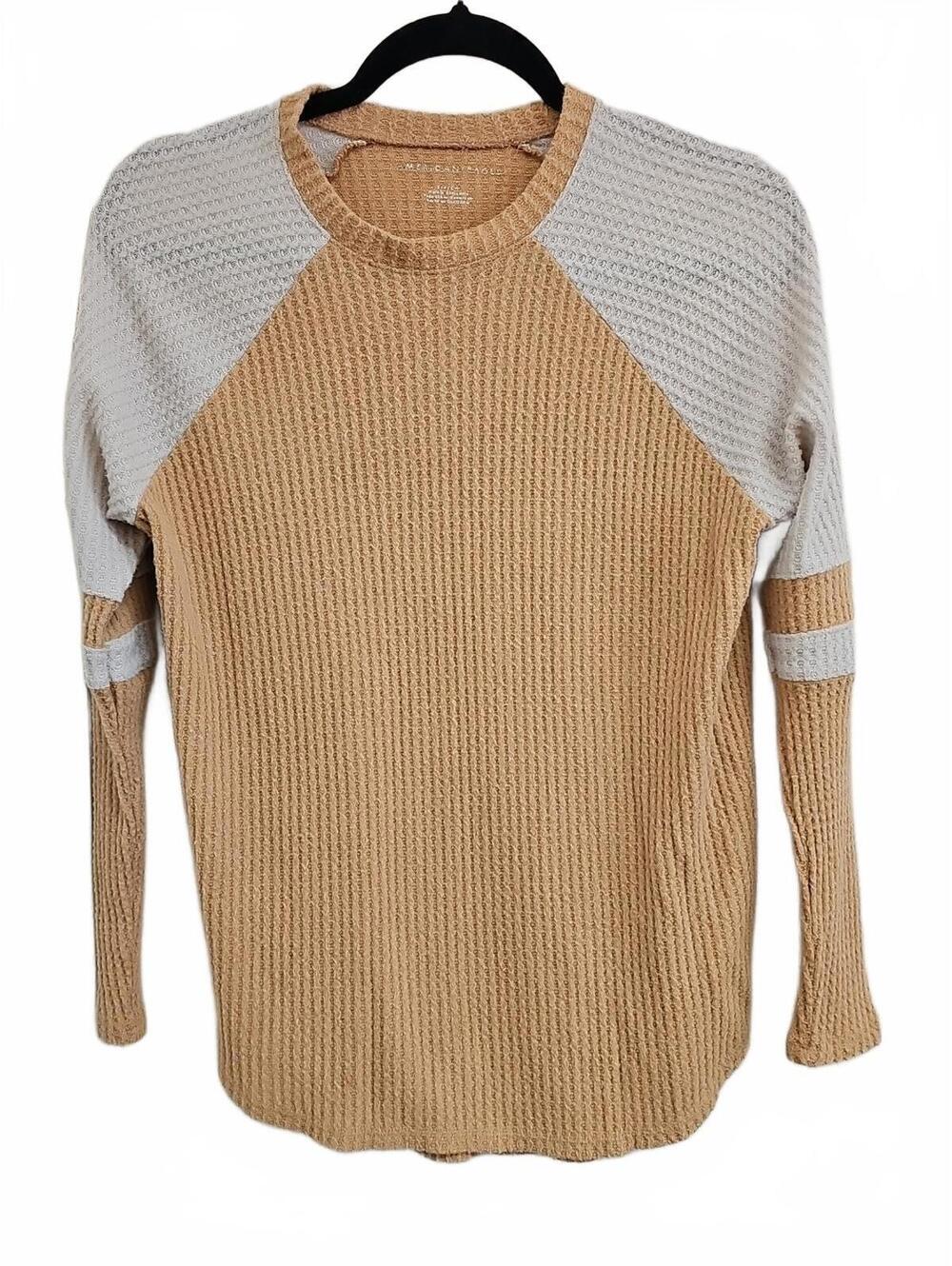 American Eagle Tan and Ivory Long Sleeve Waffle Knit Top - Size Small - VGUC